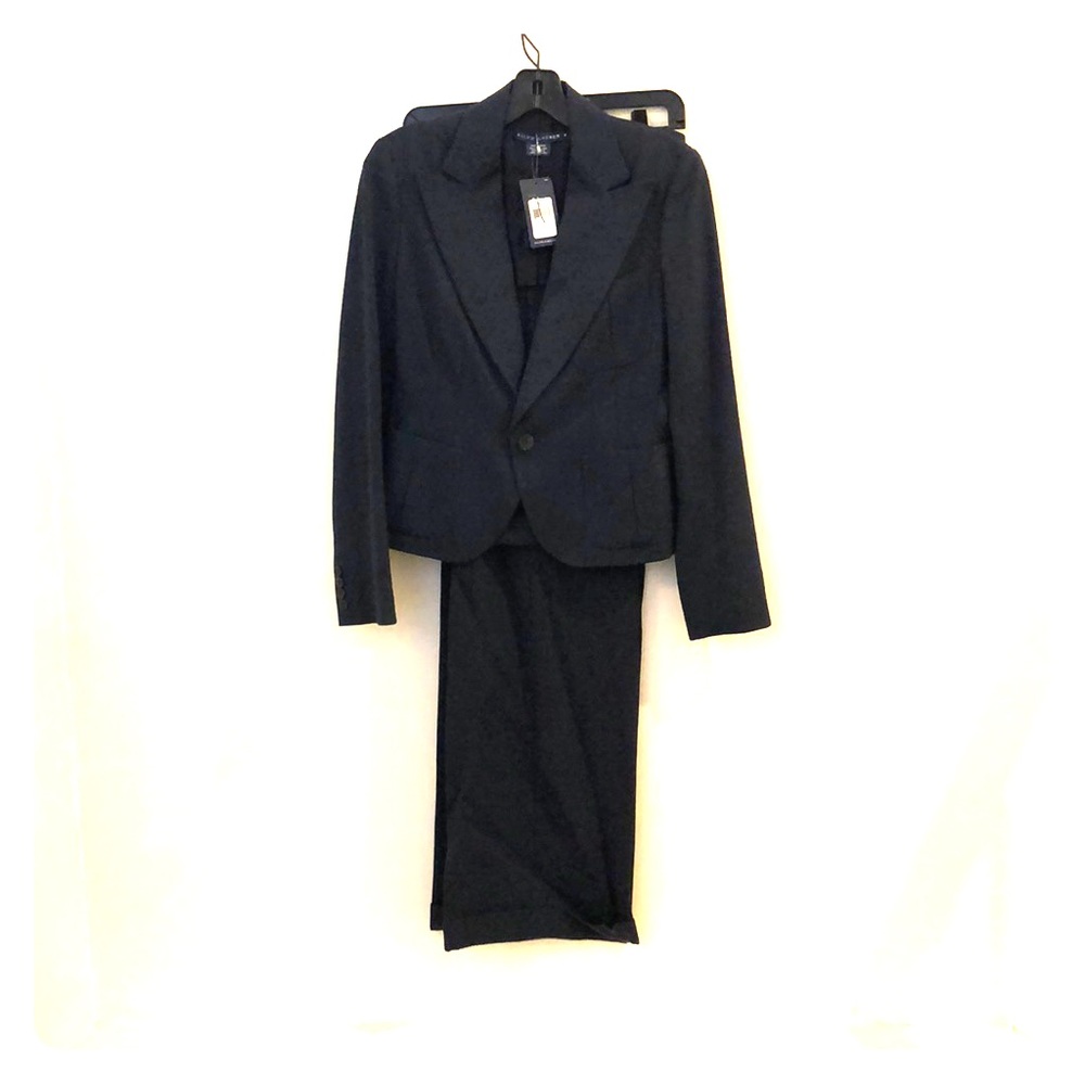 Pant suit